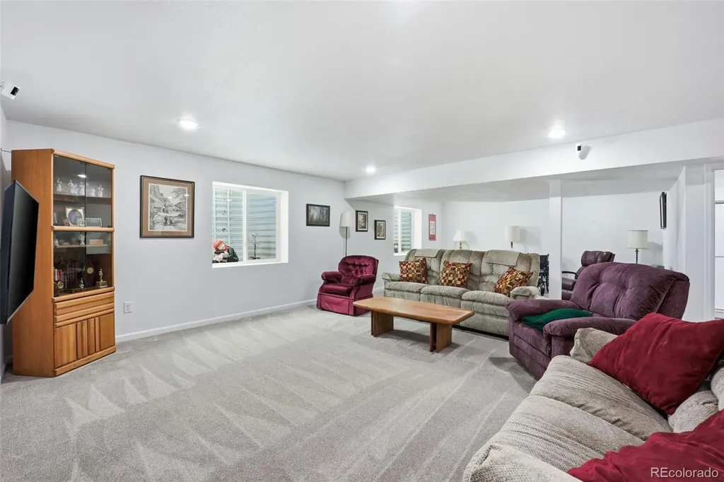5102 N Quatar Street Aurora CO 80019