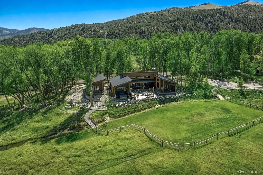 7383 Heavenly View Parkway Salida CO 81201