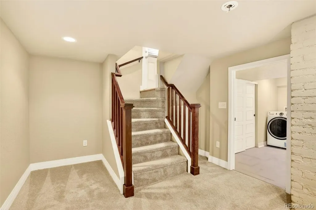 2955 Ash Street Denver CO 80207