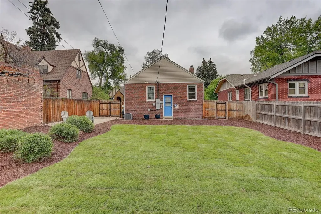 2955 Ash Street Denver CO 80207