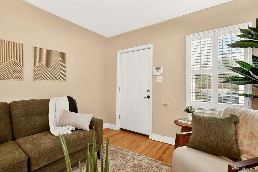 2955 Ash Street Denver CO 80207