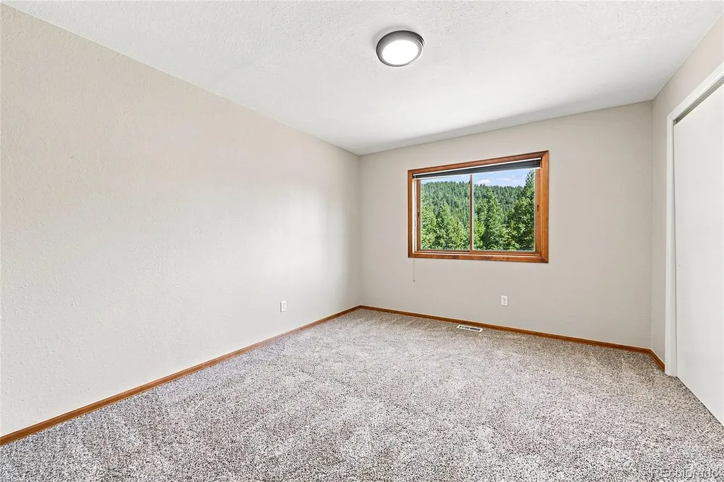 34481 Piny Point Evergreen CO 80439
