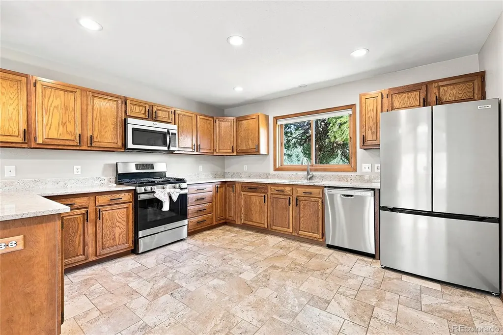 34481 Piny Point Evergreen CO 80439