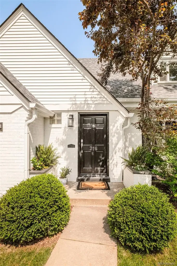 716 Krameria Street Denver CO 80220