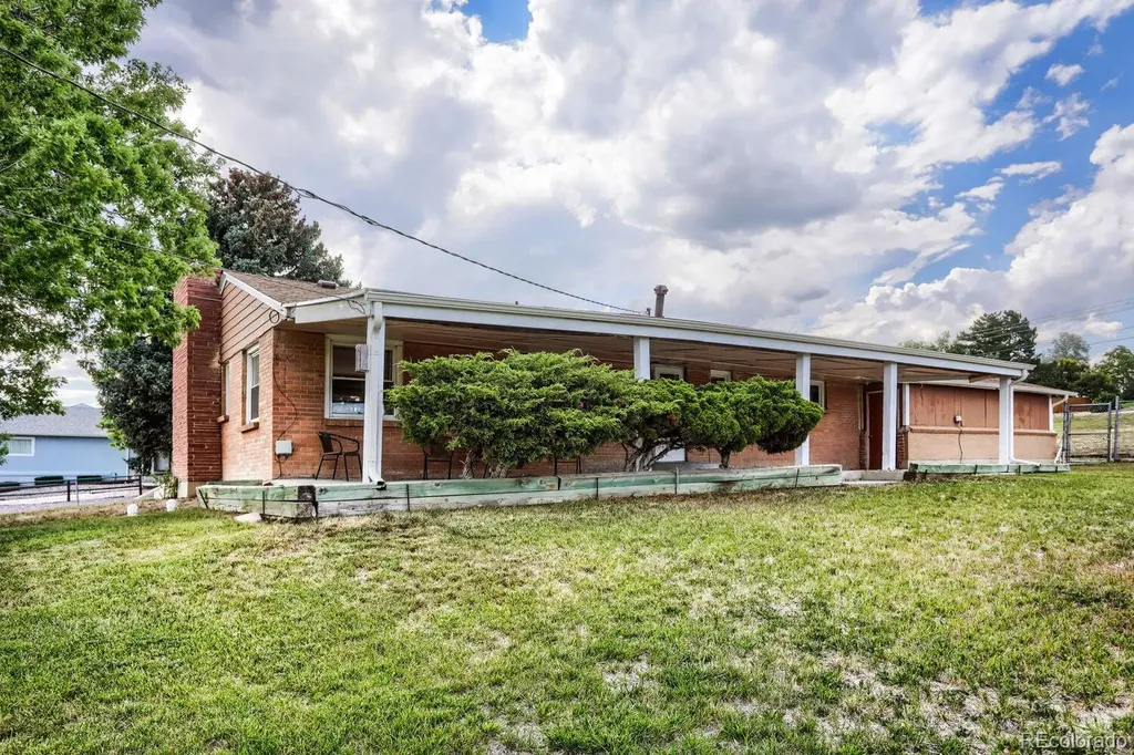 7720 S Everett Street Littleton CO 80128