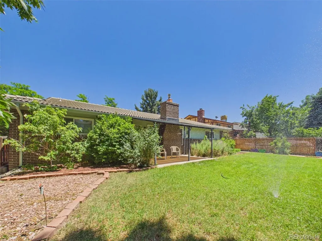 1661 S Oswego Street Aurora CO 80012