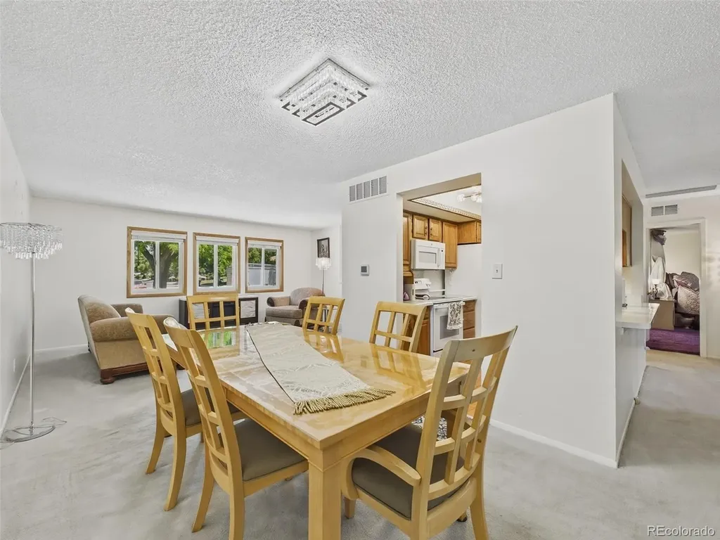 1661 S Oswego Street Aurora CO 80012