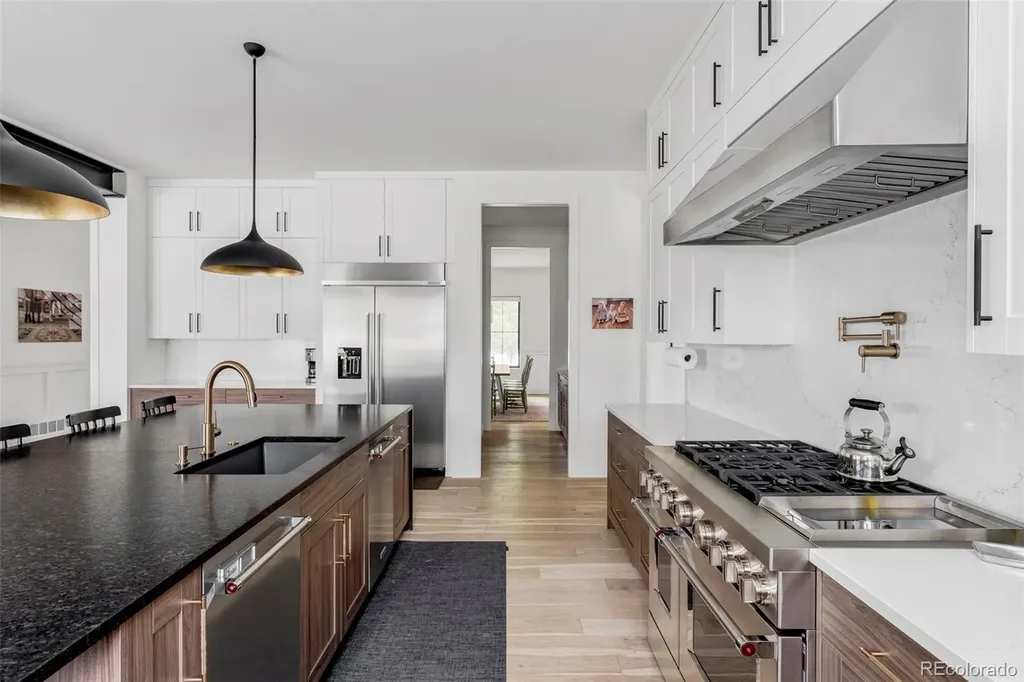 3363 S Newcombe Street Lakewood CO 80227