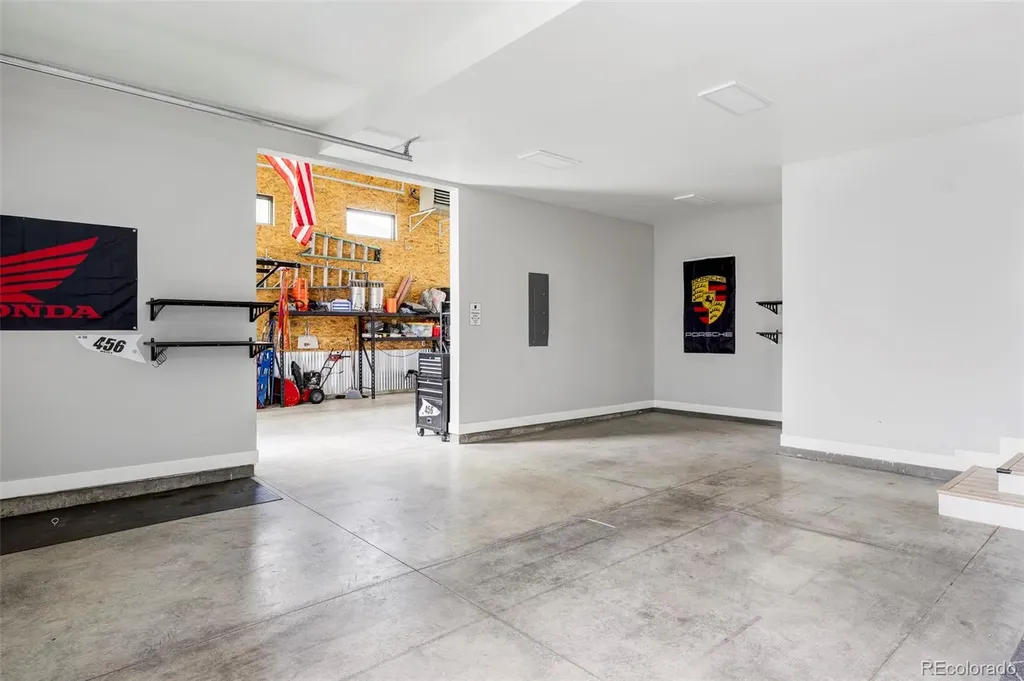 3363 S Newcombe Street Lakewood CO 80227