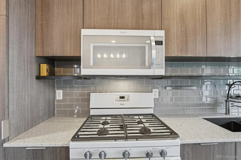 3181 Lawrence Street Denver CO 80205