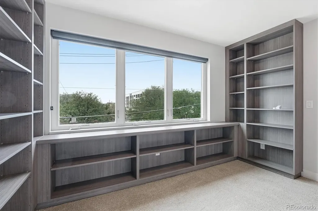 3181 Lawrence Street Denver CO 80205