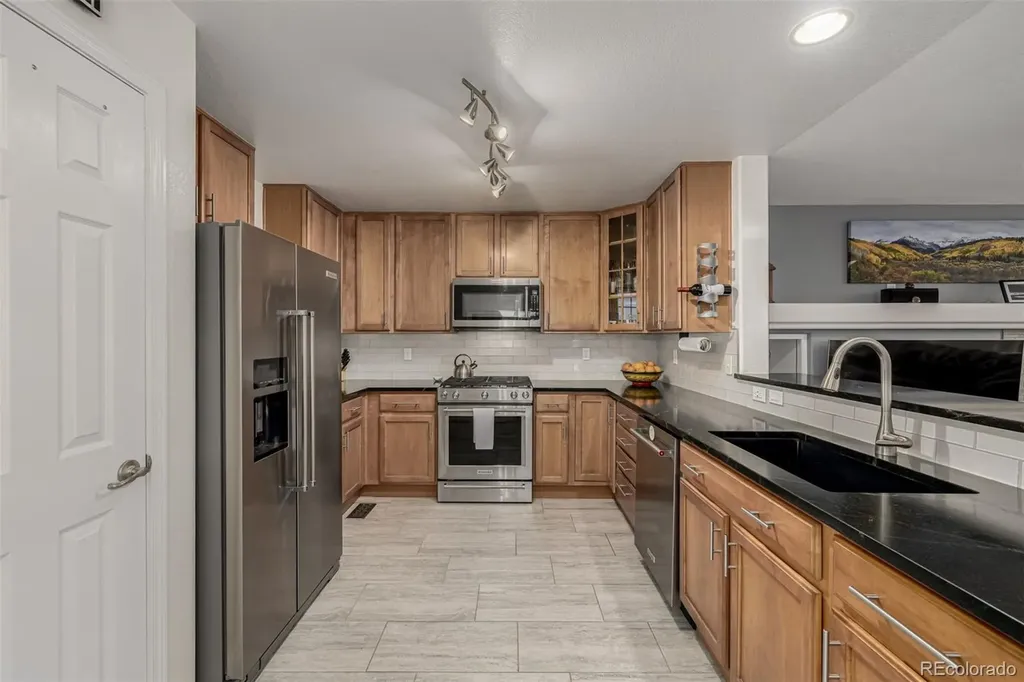 7544 S Quatar Way Aurora CO 80016