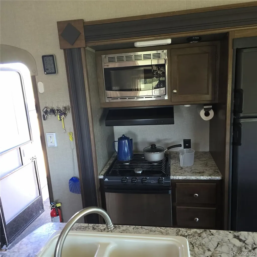 55 Glacier Way Hartsel CO 80449