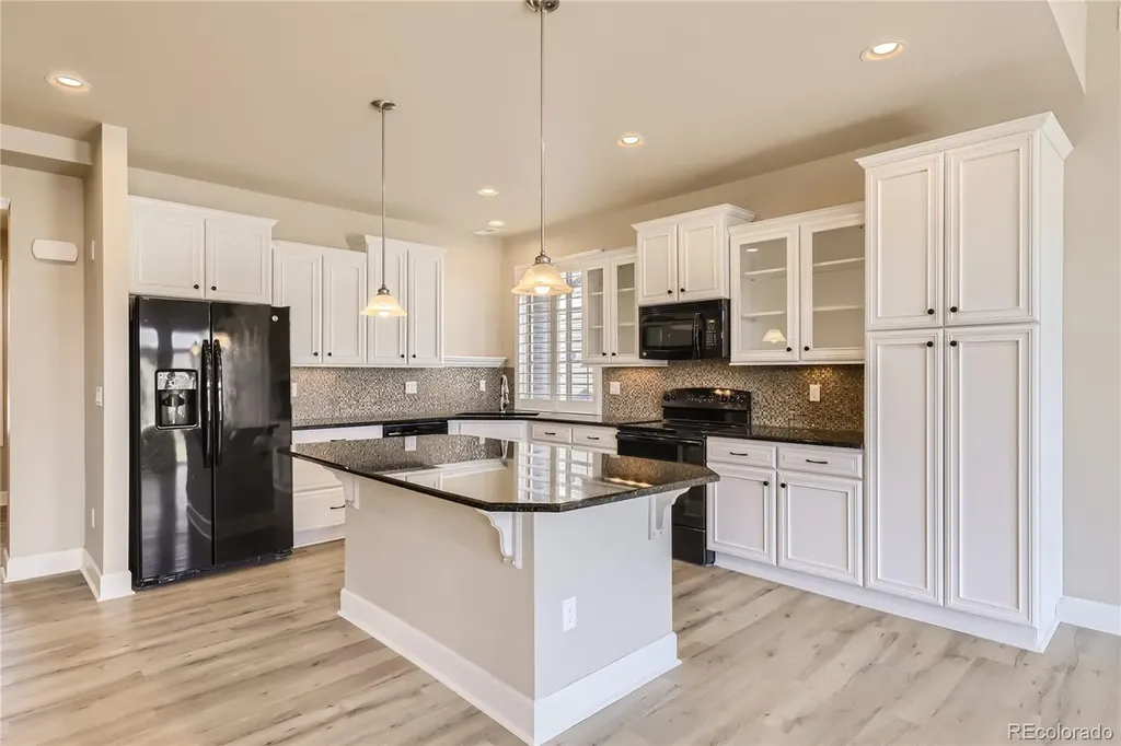5426 Espana Court Denver CO 80249