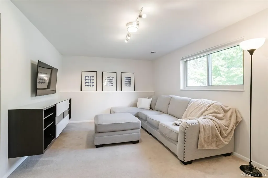6595 S Cherry Way Centennial CO 80121