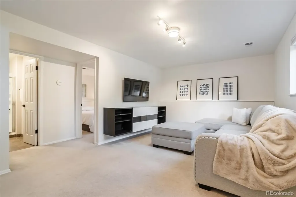 6595 S Cherry Way Centennial CO 80121