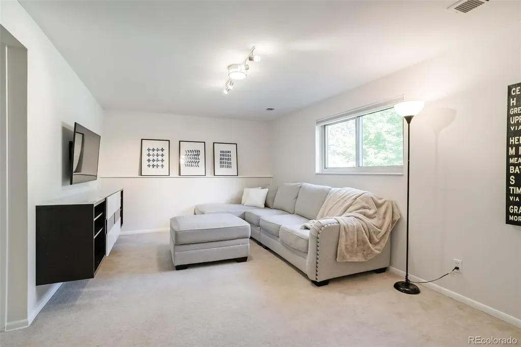 6595 S Cherry Way Centennial CO 80121