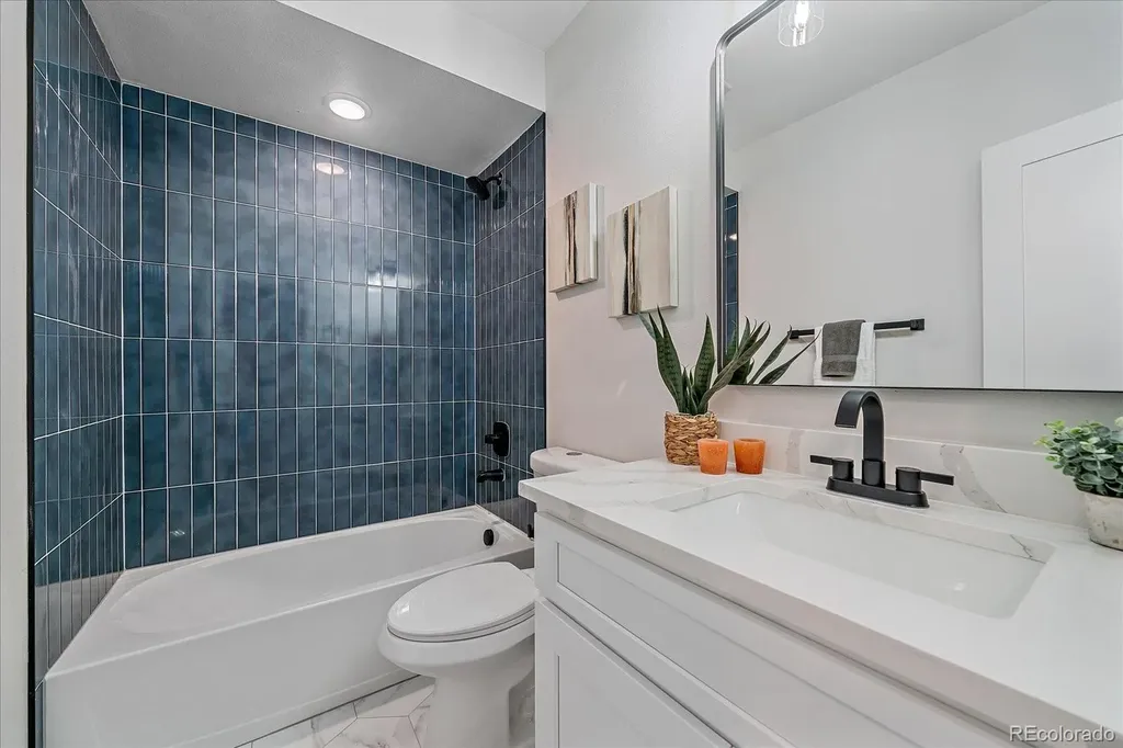 2430 Ames Street Edgewater CO 80214