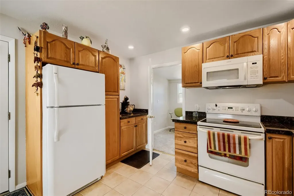 2365 S Julian Street Denver CO 80219