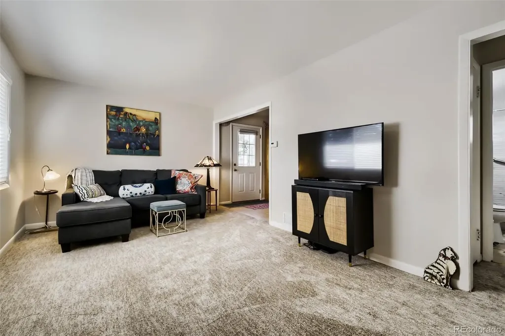 2365 S Julian Street Denver CO 80219