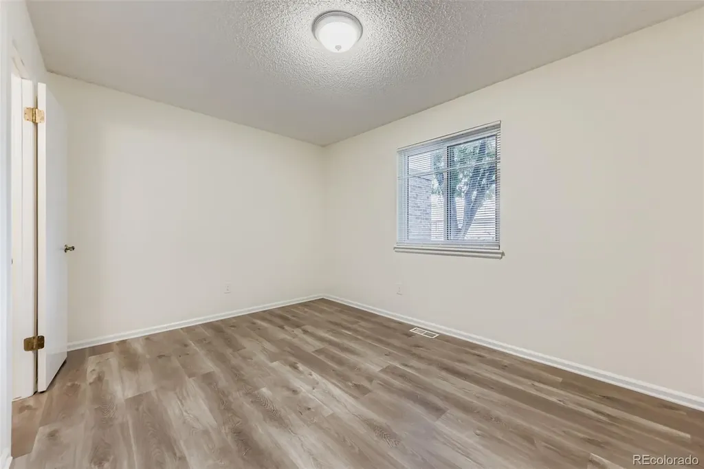 1868 S Ammons Street Lakewood CO 80232