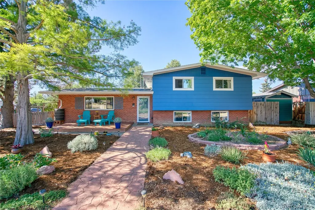 1403 Sanborn Place Longmont CO 80501
