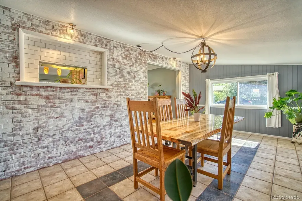 1403 Sanborn Place Longmont CO 80501