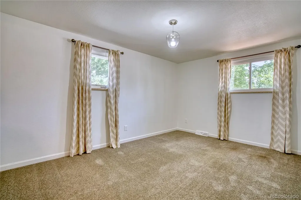 1403 Sanborn Place Longmont CO 80501