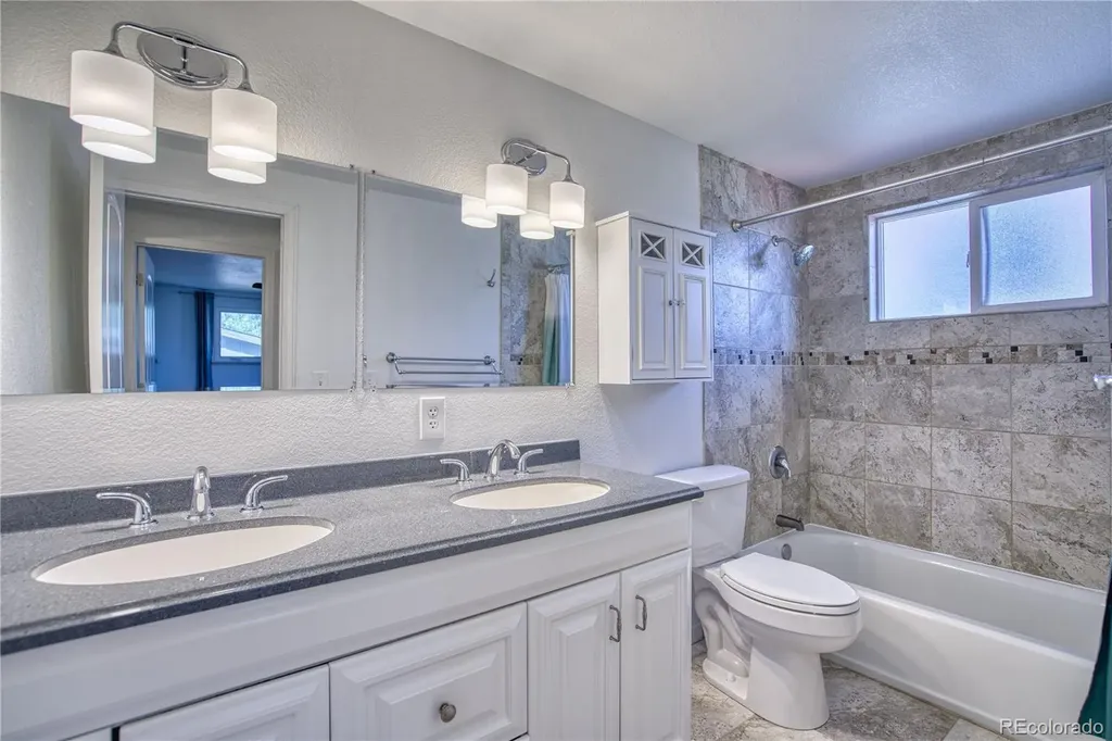 1403 Sanborn Place Longmont CO 80501