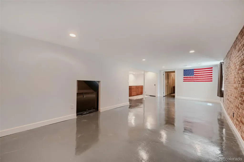 7198 S Logan Street Centennial CO 80122