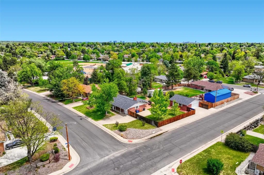 7198 S Logan Street Centennial CO 80122