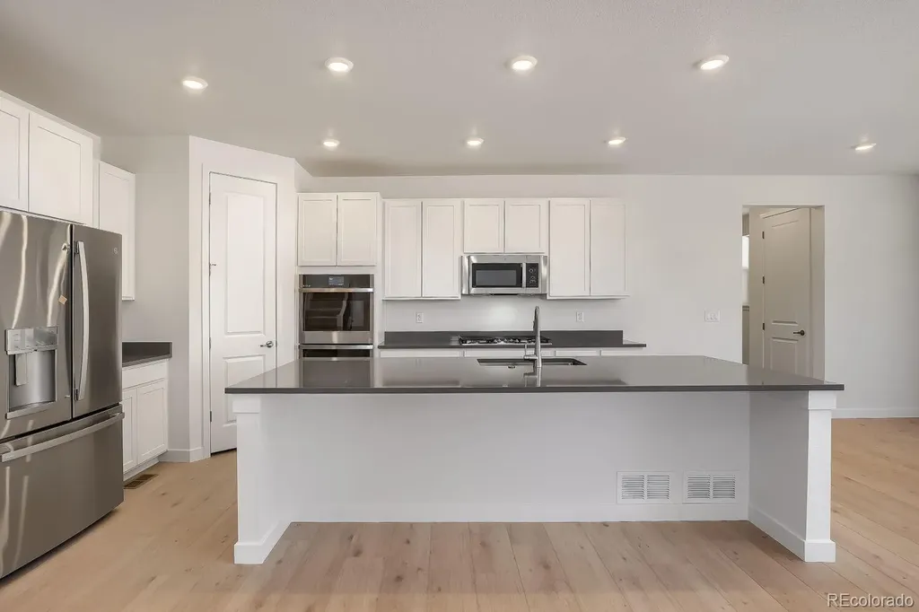 24734 E Kettle Court Aurora CO 80016
