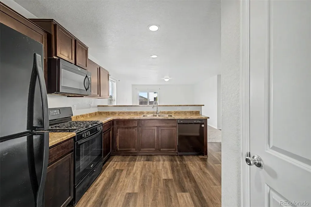 47386 Lily Avenue Bennett CO 80102