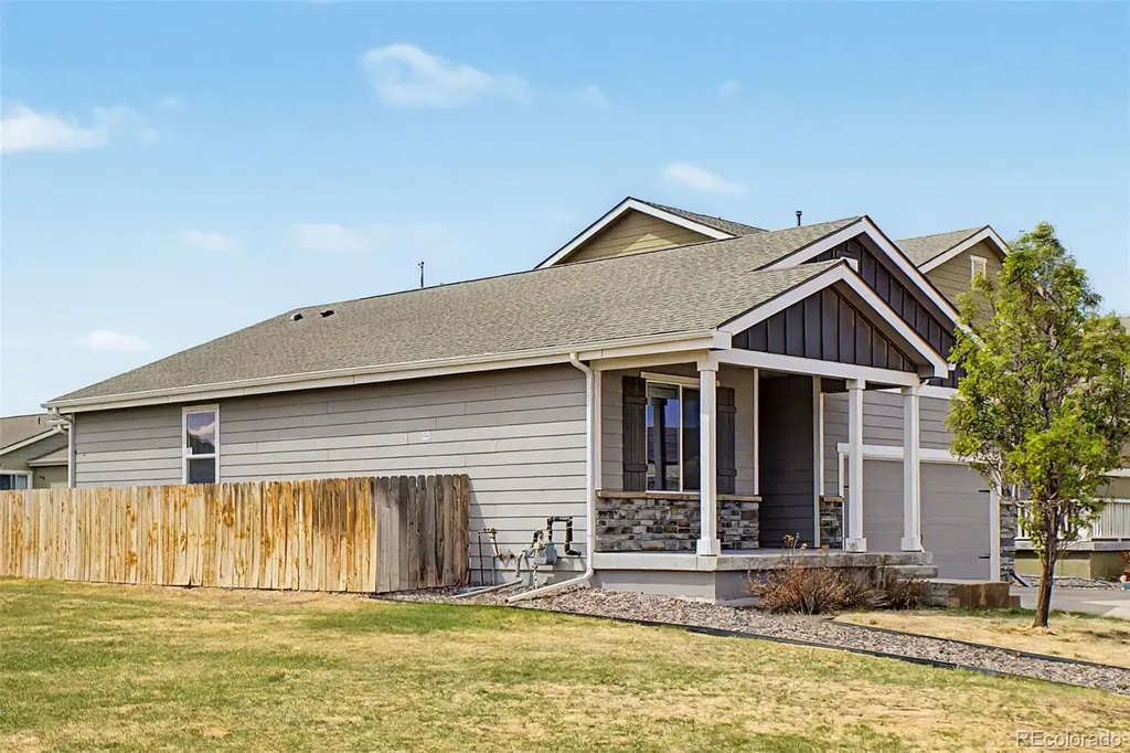 47386 Lily Avenue Bennett CO 80102