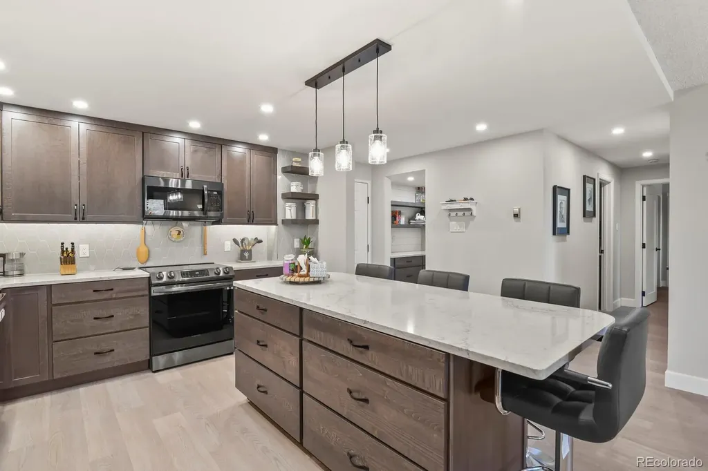 2868 S Heather Gardens Way Aurora CO 80014