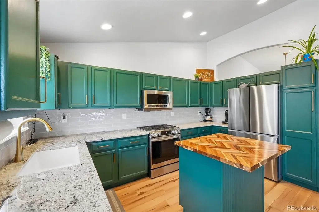 10564 Ursula Street Commerce City CO 80022