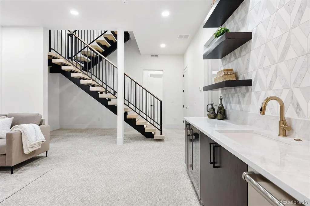 634 S Race Street Denver CO 80209