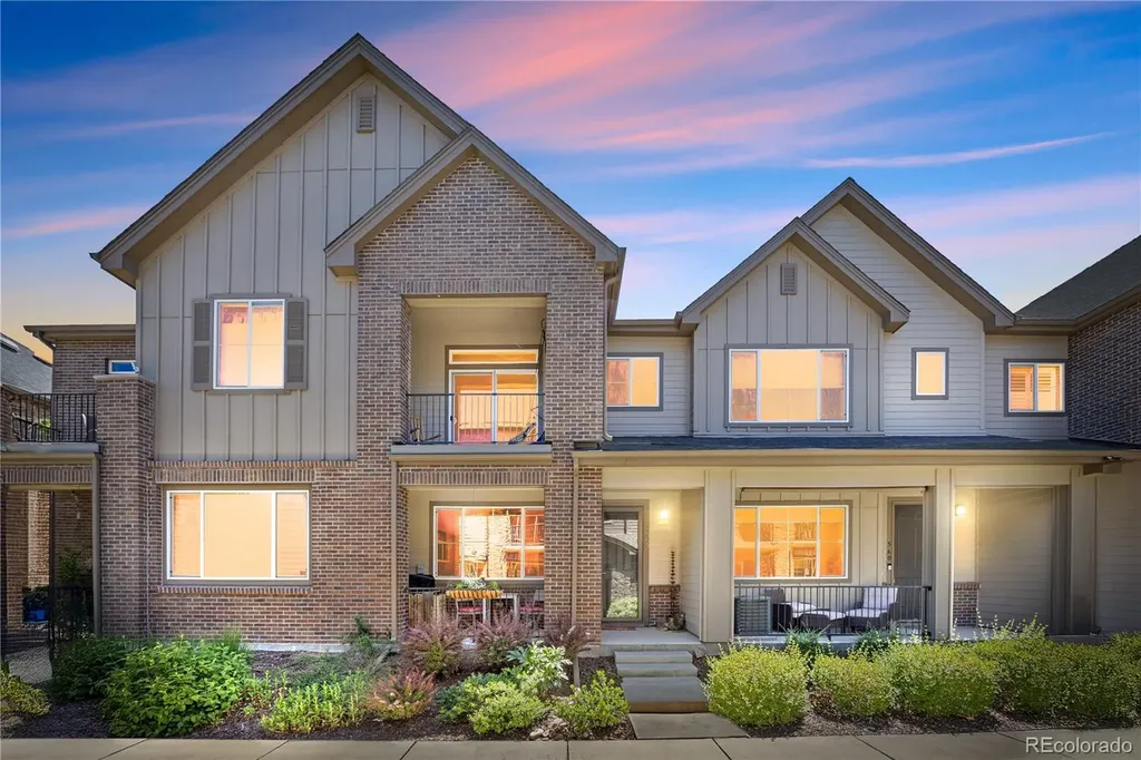 562 E Dry Creek Place Littleton CO 80122