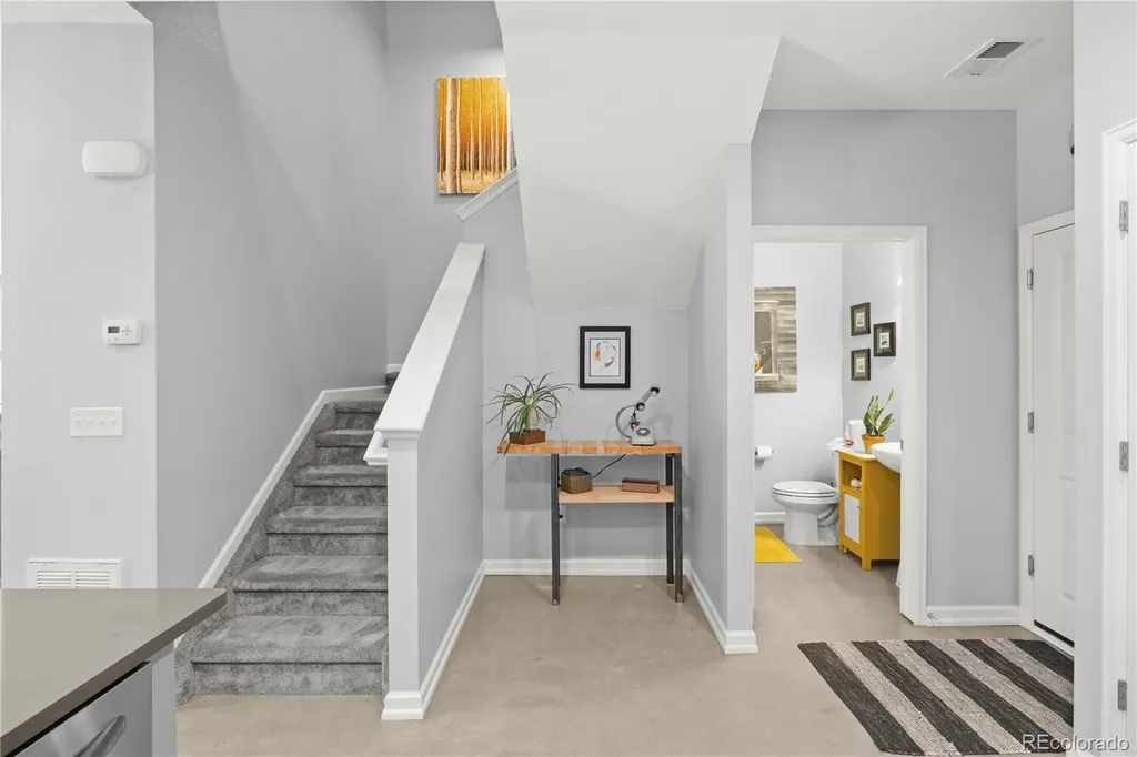 562 E Dry Creek Place Littleton CO 80122