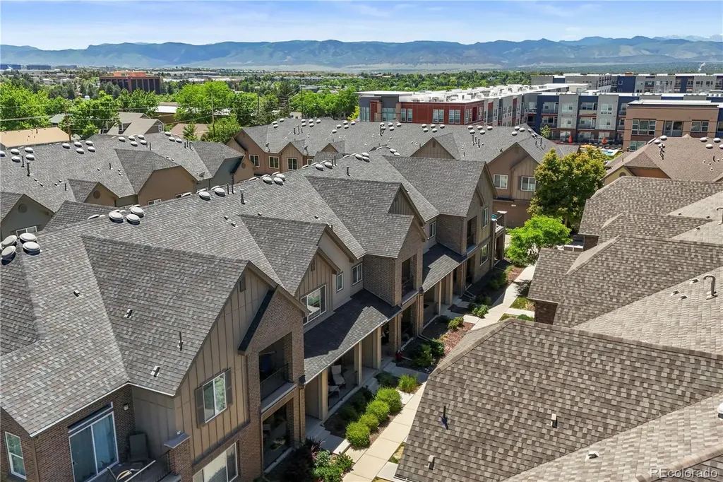 562 E Dry Creek Place Littleton CO 80122
