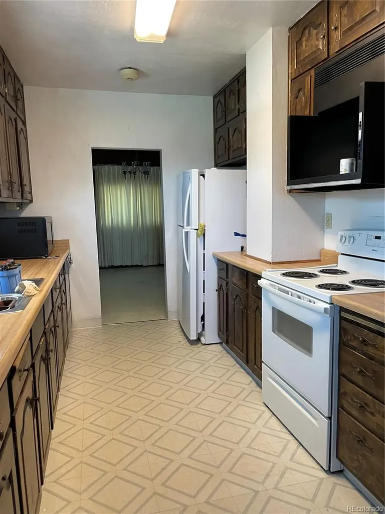 117 Lincoln Avenue Arriba CO 80804