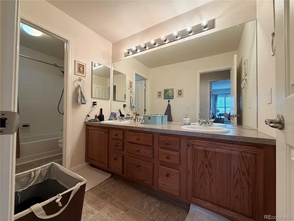 6934 S Fultondale Circle Aurora CO 80016