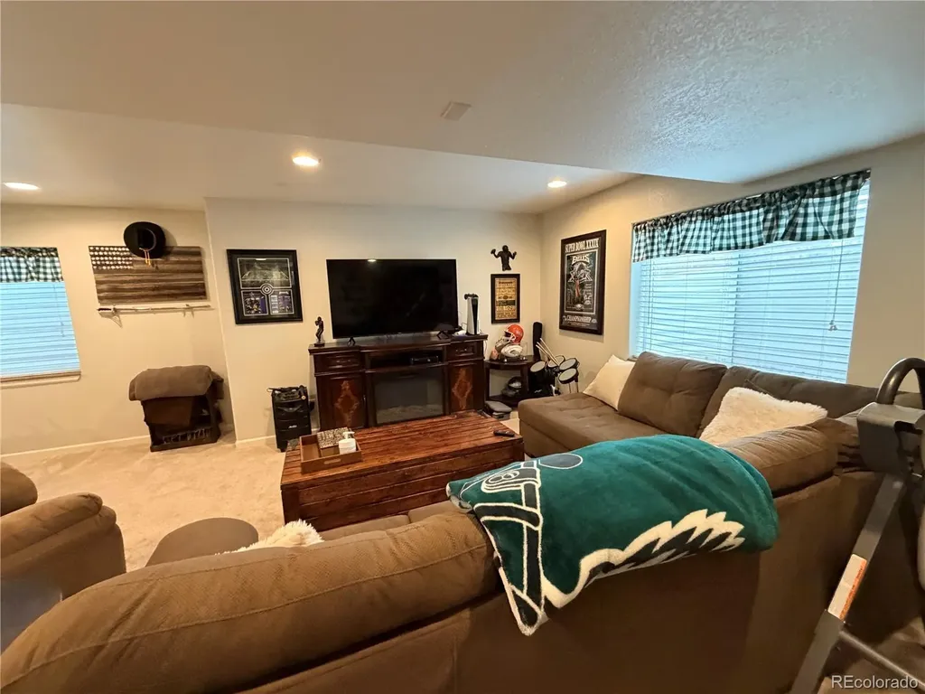 6934 S Fultondale Circle Aurora CO 80016