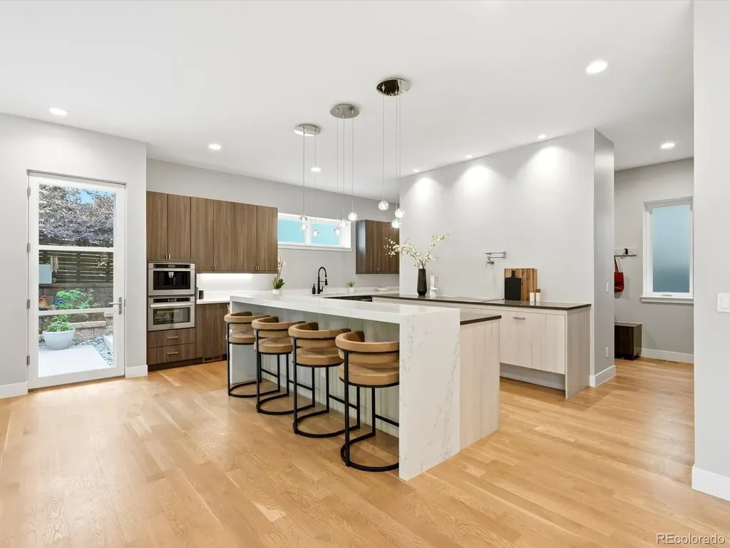 61 N Magnolia Way Denver CO 80230