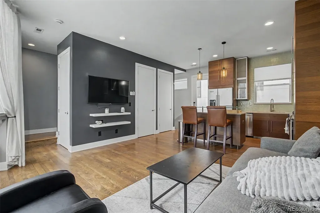 2115 W 32nd Avenue Denver CO 80211