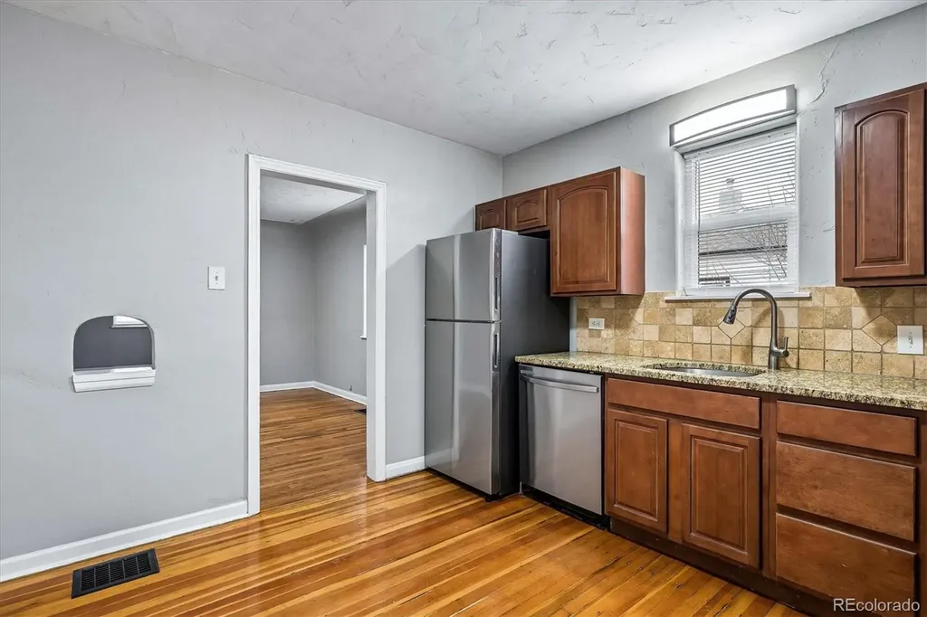 2037 Geneva Street Aurora CO 80010