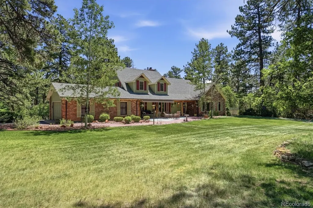 6640 Perry Park Boulevard Larkspur CO 80118