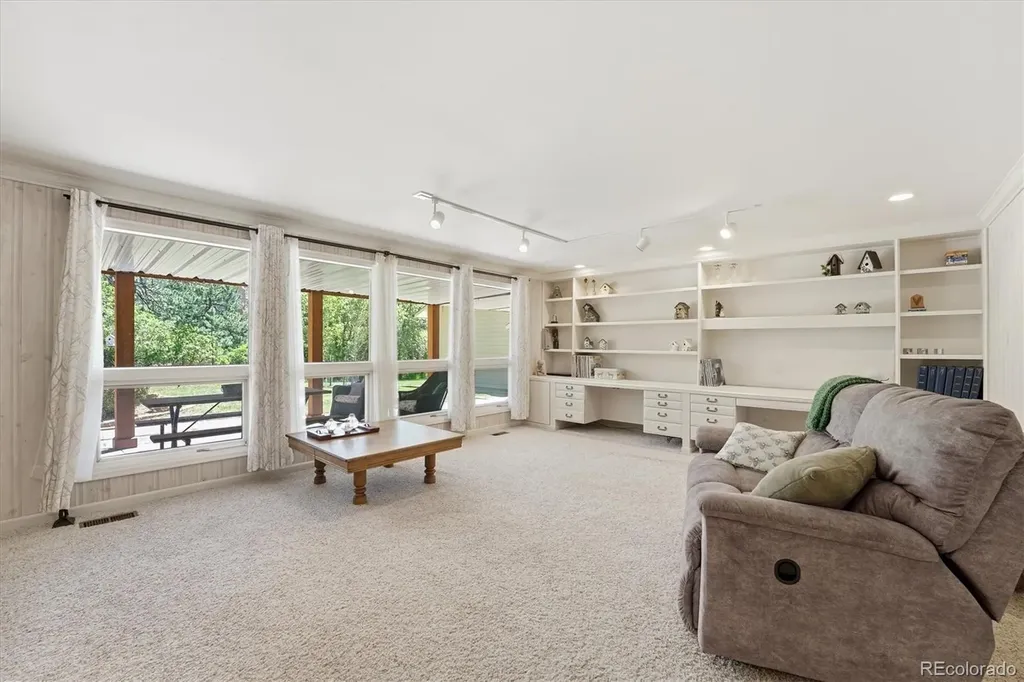 6640 Perry Park Boulevard Larkspur CO 80118