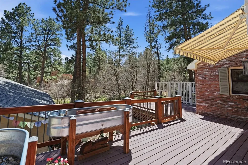 6640 Perry Park Boulevard Larkspur CO 80118