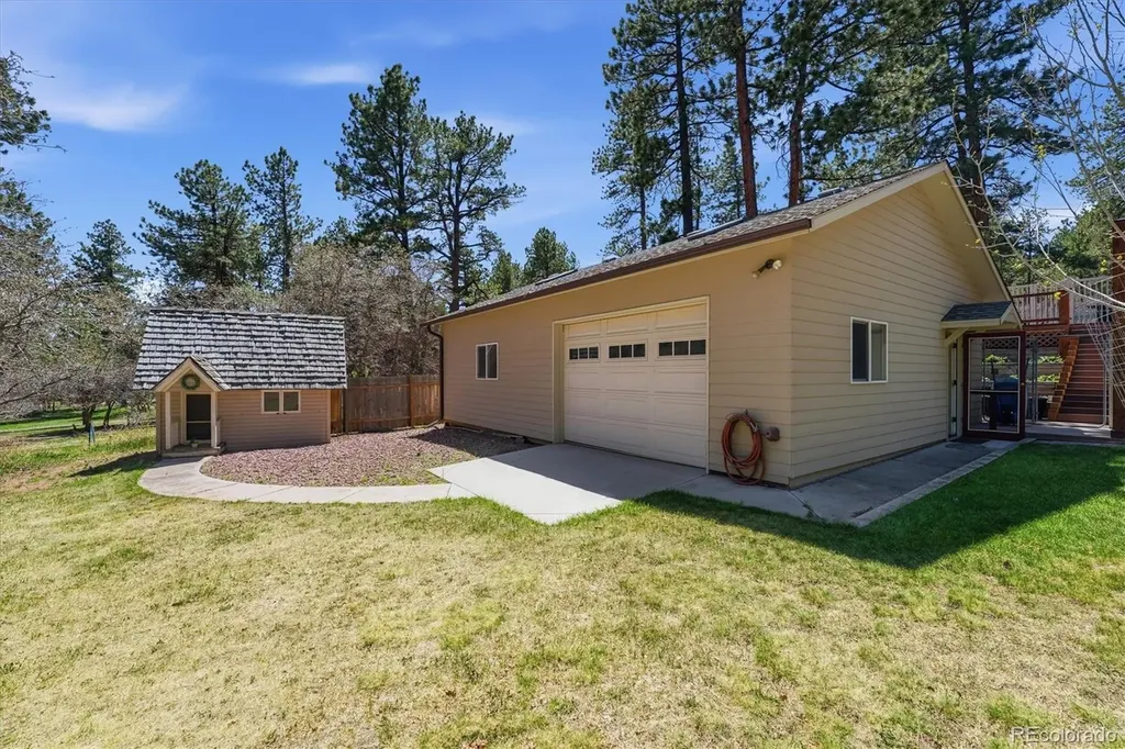 6640 Perry Park Boulevard Larkspur CO 80118